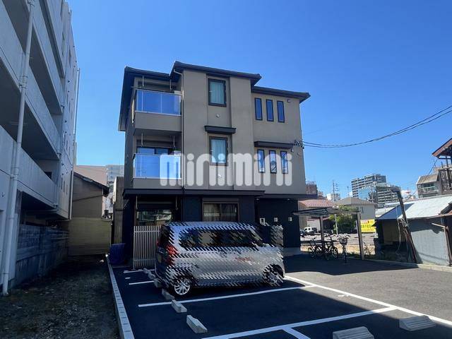 建物外観　オートロック完備