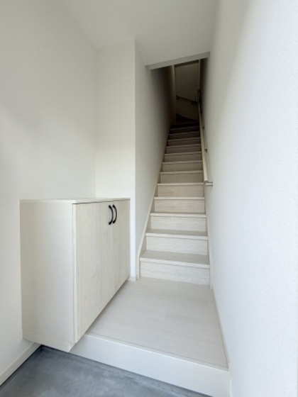 玄関　※別部屋の写真です