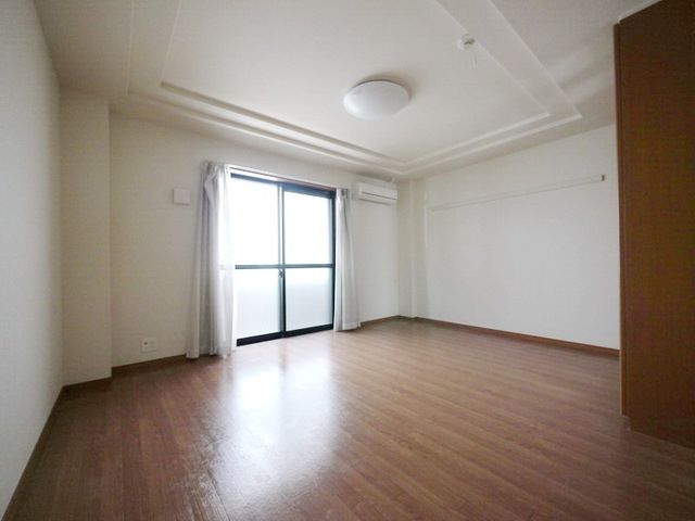 居室・リビング　★家具を配置しやすいです★