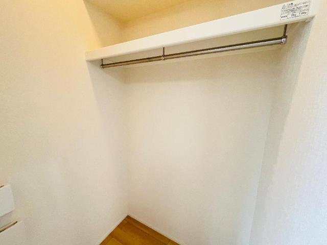 収納　ウオークインクローゼット