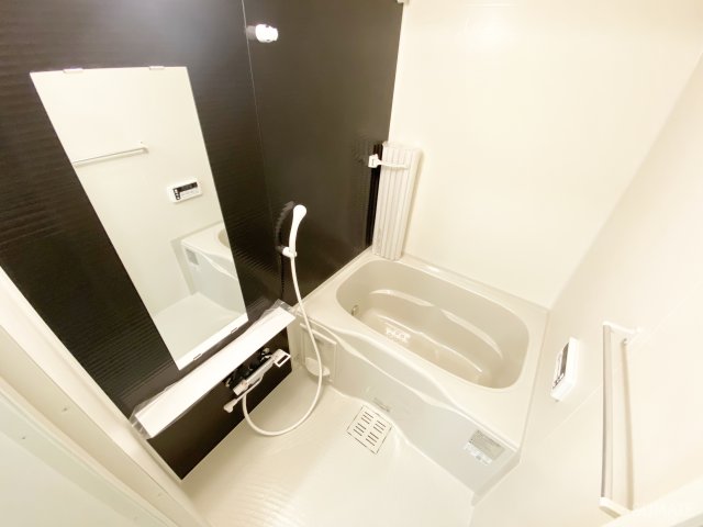 バス・シャワールーム　ゆったりできるバスルーム☆