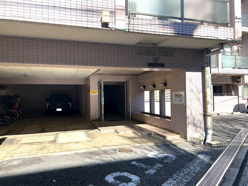 エントランス　建物入口