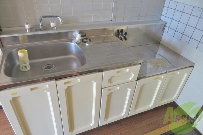 キッチン　オシャレなキッチンでお料理するのも楽しくなりますね。