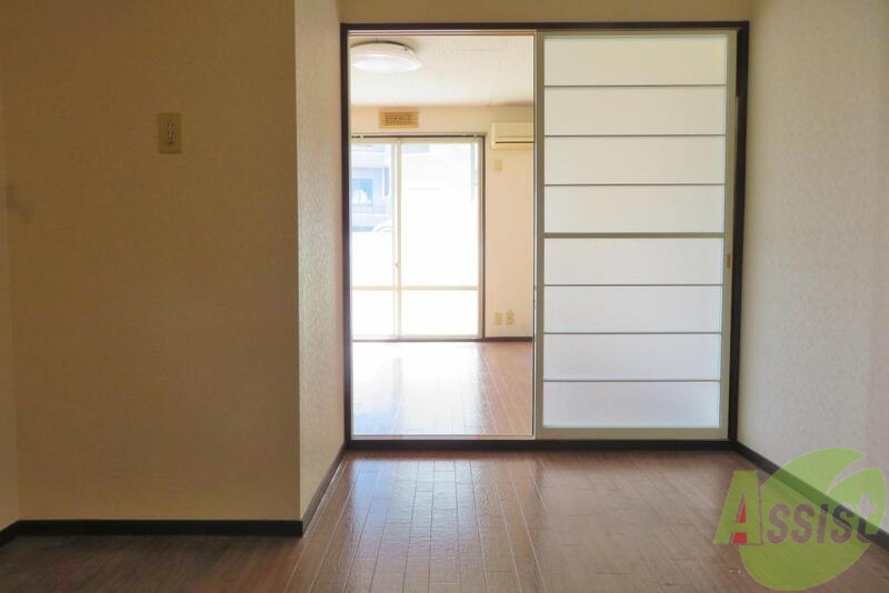 玄関　キッチンも広くて、使いやすいですね。