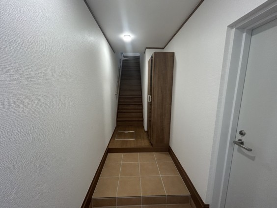 玄関　シューズボックスあります