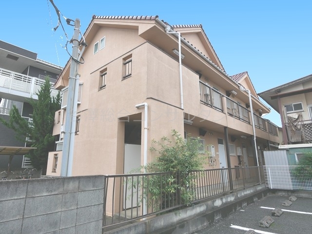 建物外観　オクトーバー１０