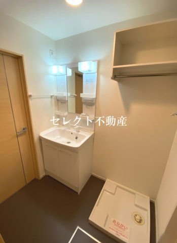 洗面設備　【イースト　ワン　ハルズ】