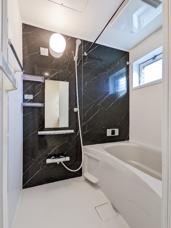 バス・シャワールーム　図面と現状に相違がある場合には現状を優先