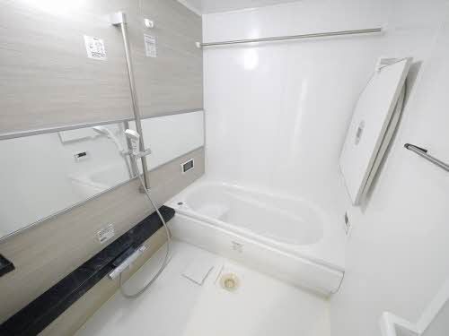 バス・シャワールーム　浴室