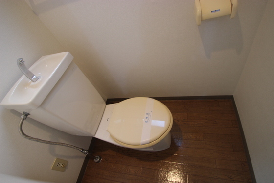 トイレ　※別部屋の写真です