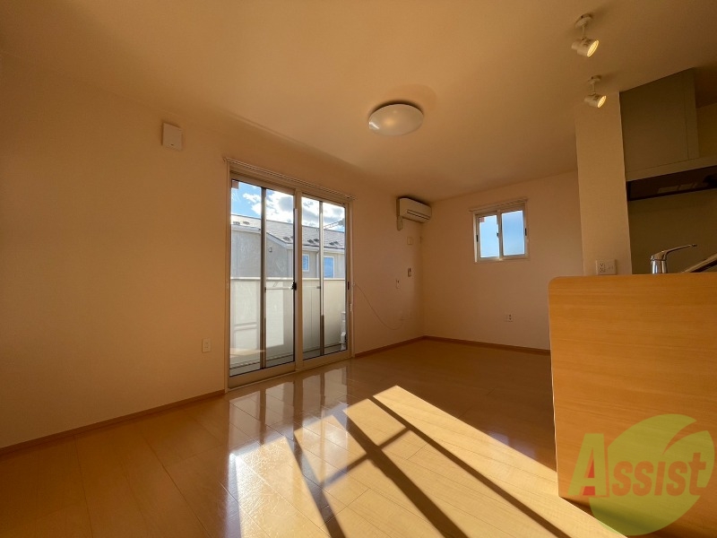 居室・リビング　１３．５帖のリビングです。広々としていますね。