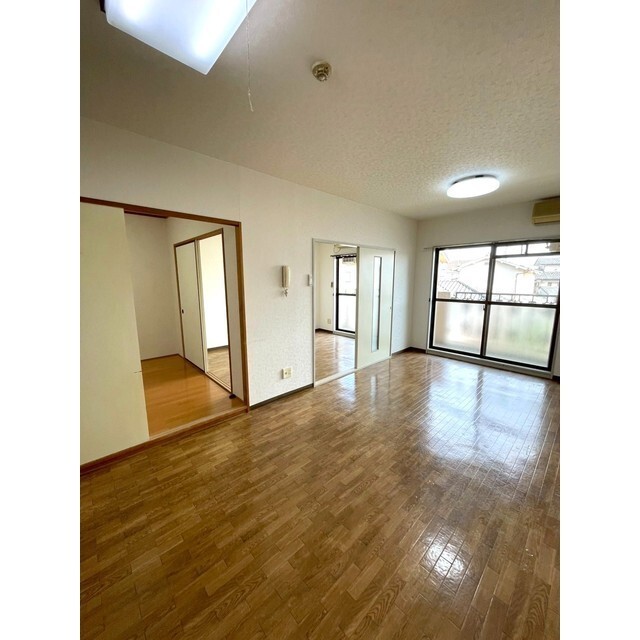 居室・リビング　広々ＬＤＫです♪