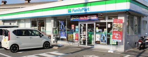 コンビニ　ファミリーマート 河内長野松ヶ丘店（コンビニ）まで393m