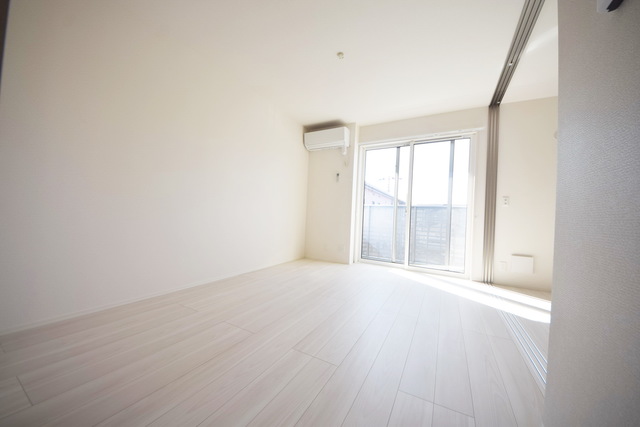 居室・リビング　～同施工会社参考写真～