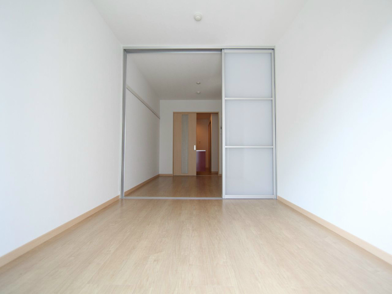 居室・リビング　洋室5帖　洋室5.4帖とつなげても仕切っても使えます