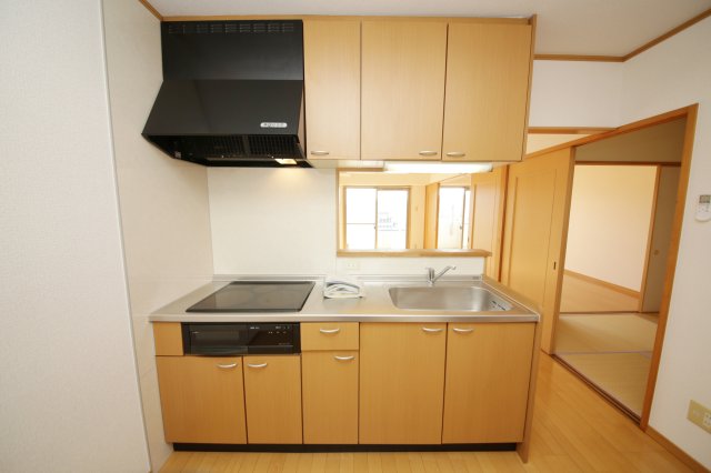 キッチン　別部屋同間取りのお写真となります。参考にご覧くださいませ。