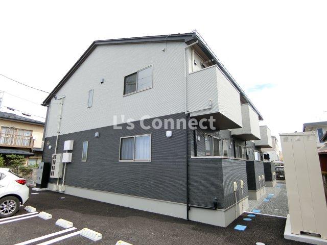 建物外観　２０２４年築のアパートです。