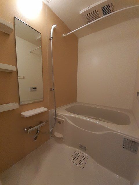 バス・シャワールーム　★追い焚き、浴室乾燥機付き★