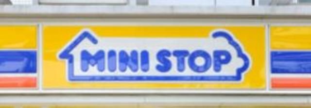 コンビニ　ミニストップ（コンビニ）まで560m