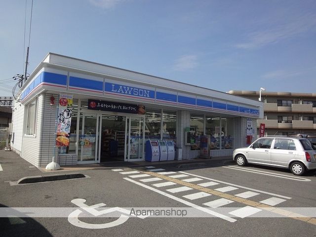 コンビニ　ローソン高知一宮店（コンビニ）まで725m