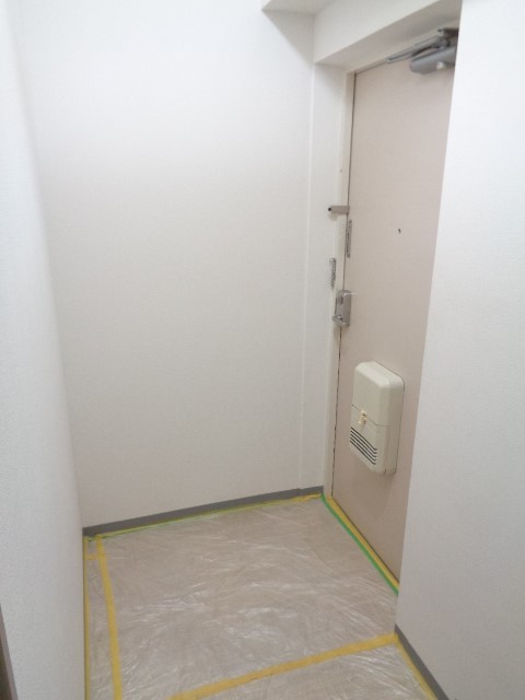 玄関　※参考写真、現況優先