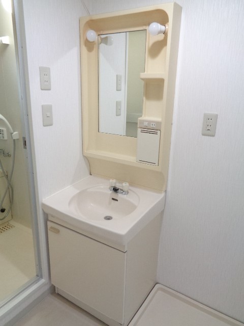 洗面設備　※参考写真、現況優先