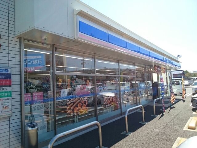 コンビニ　ローソン　九日市場店（コンビニ）まで350m