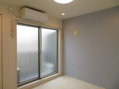 居室・リビング　室内