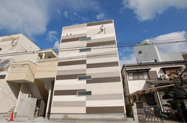 建物外観　オシャレな外観ですね