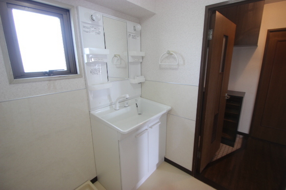 洗面設備　※別の部屋の写真です※