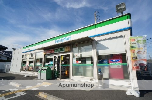 コンビニ　ファミリーマート　高田市場店（コンビニ）まで1258m