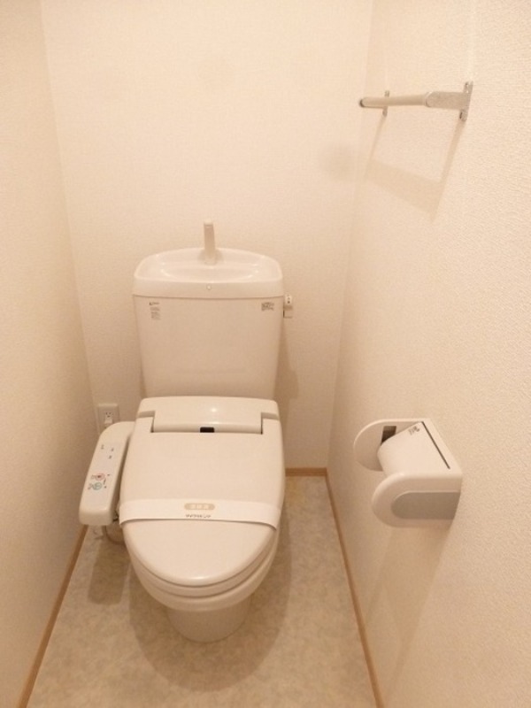 トイレ　図面と現状に相違がある場合には現状を優先