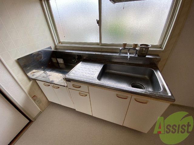 キッチン　キッチンも広めなので料理好きの方も嬉しいですね。