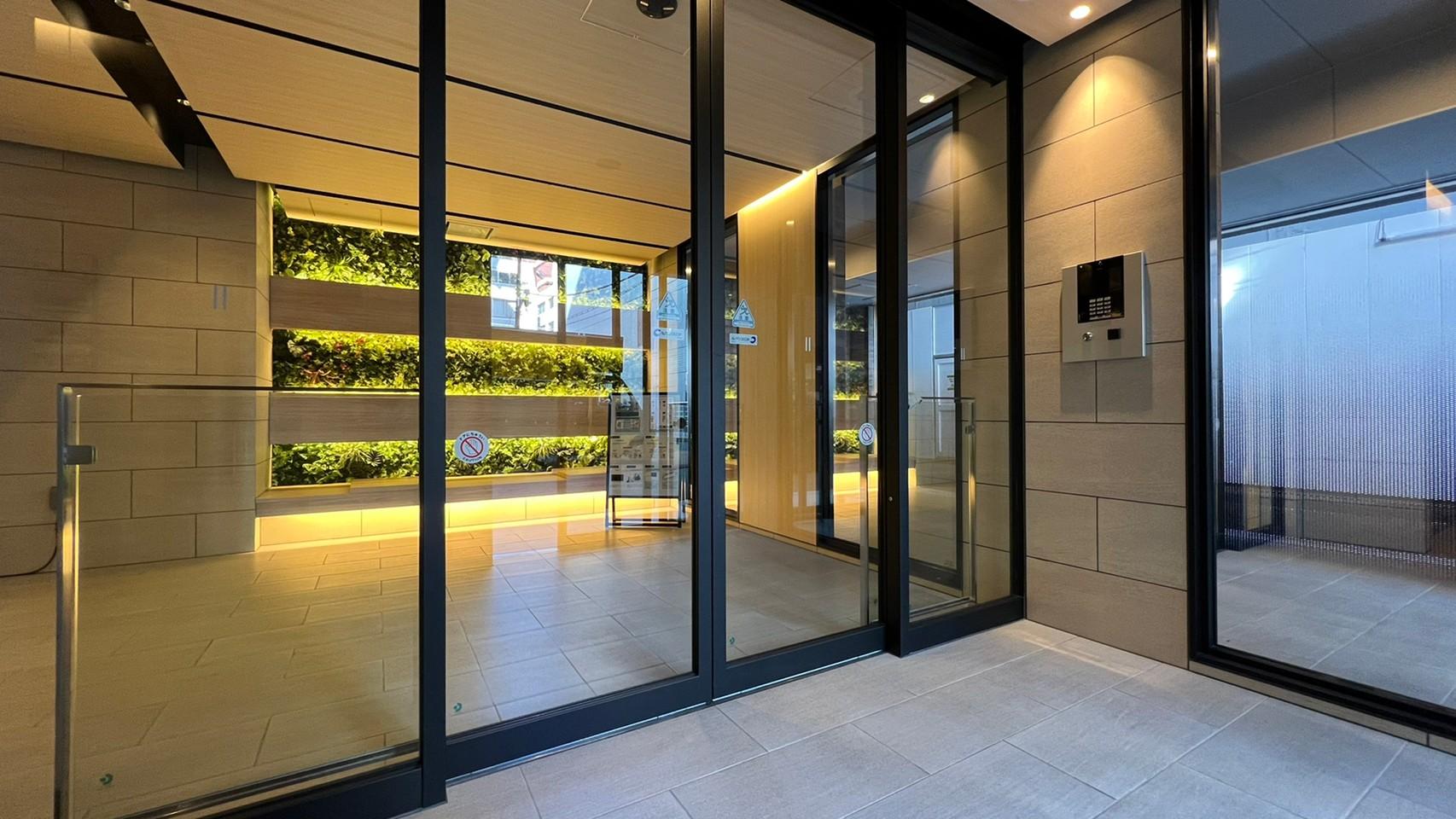 エントランス　エントランス