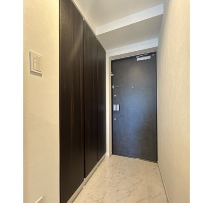 玄関　ゆったりとした玄関です