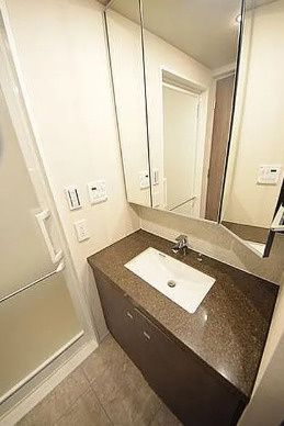 洗面設備　写真は同タイプ住居です