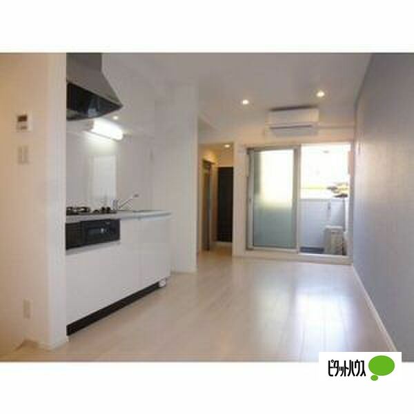 居室・リビング　他号室の写真です。