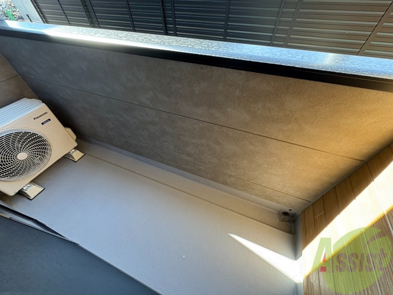 バルコニー　バルコニーが付いているので晴れた日は洗濯物が沢山干せますね。