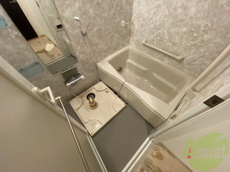 バス・シャワールーム　お風呂になります。一日の疲れを癒してくださいね。