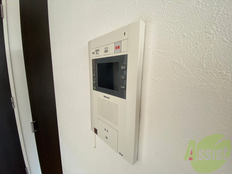 セキュリティ　ＴＶモニター付インターホンです。来客者の顔が見えるので安心！