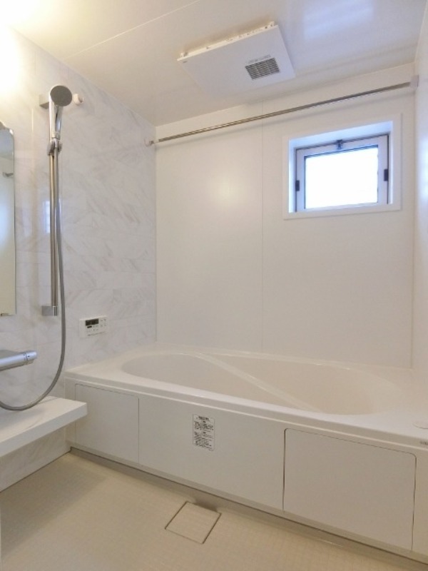 バス・シャワールーム　図面と現状に相違がある場合には現状を優先