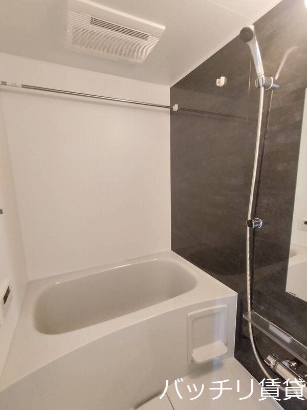 バス・シャワールーム　別号室の写真の為　現状優先