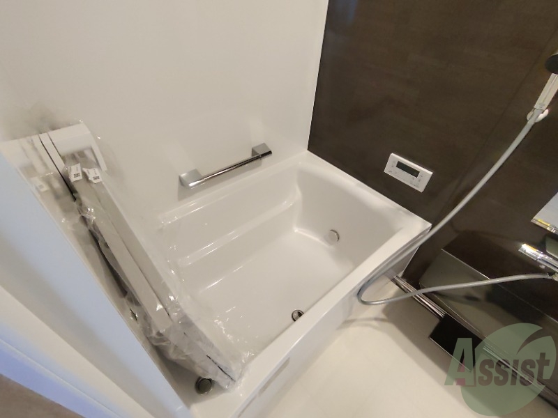 バス・シャワールーム　浴室は綺麗で追い焚きも付いて気持ちよくお過ごしいただけます。