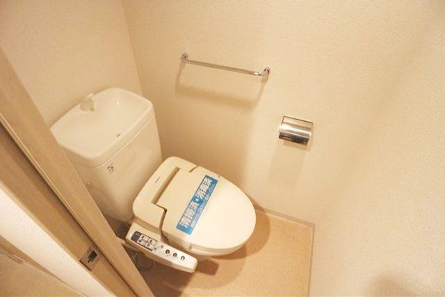 トイレ　お部屋探しは株式会社　タウンハウジング　までお気軽にお問合…