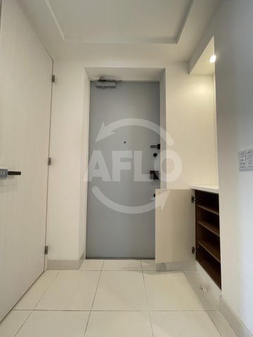 玄関　プラウド堀江公園　玄関