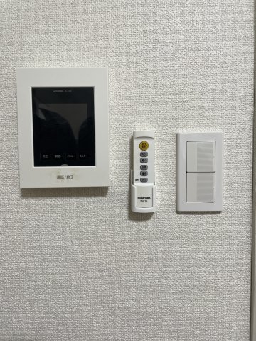 居室・リビング　こちらのリビングで趣味の時間をお楽しみください