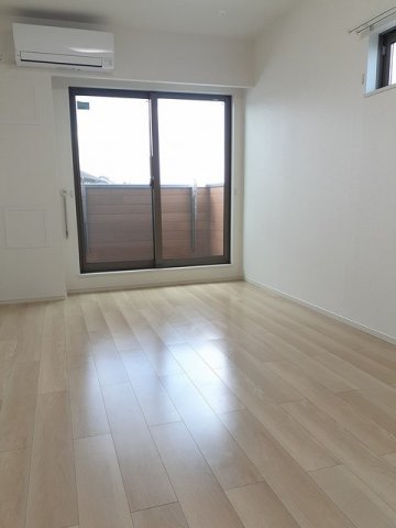 居室・リビング　中はこのようになっています