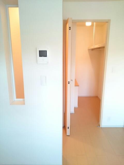 収納　ウォークインクローゼット