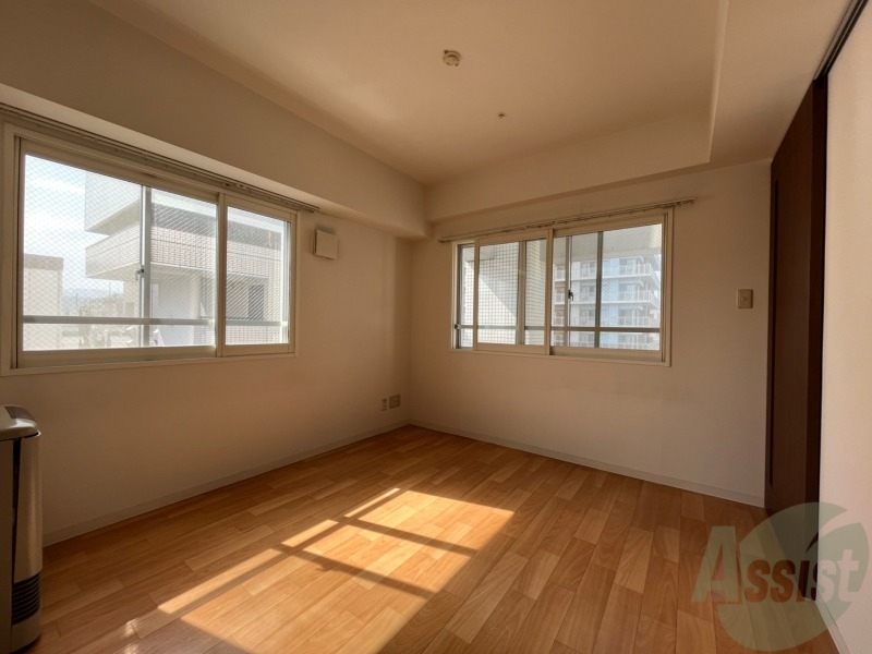 居室・リビング　広くてキレイなお部屋が広がっていて、充実した生活が送れそう。