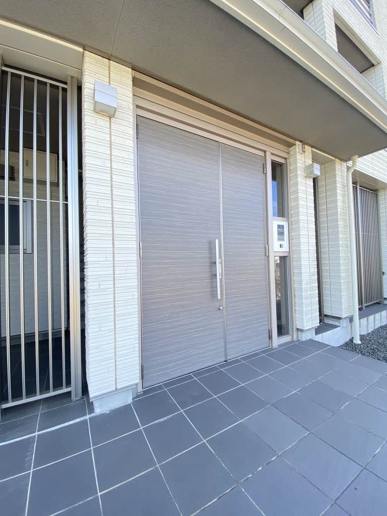 エントランス　エントランス